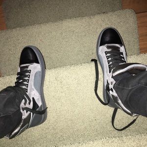 Meet your Posher, Warrel